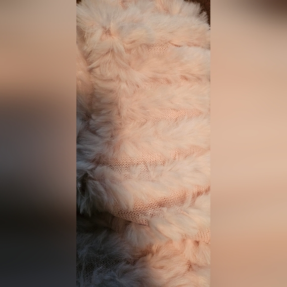 Christopher & Banks Women's Rabbit Fur Pink Poncho Shawl Sweater One Size EUC - Picture 14 of 14